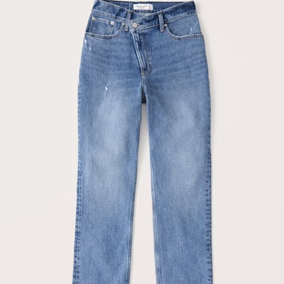 Curve Love Ultra High Rise 90s Straight Jean - Picture 5 of 5